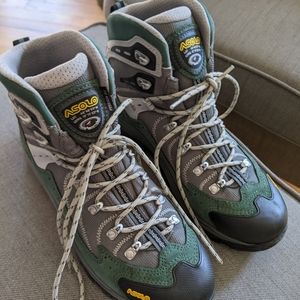 Asolo Fission Women's Hiking Boots (Never Worn)